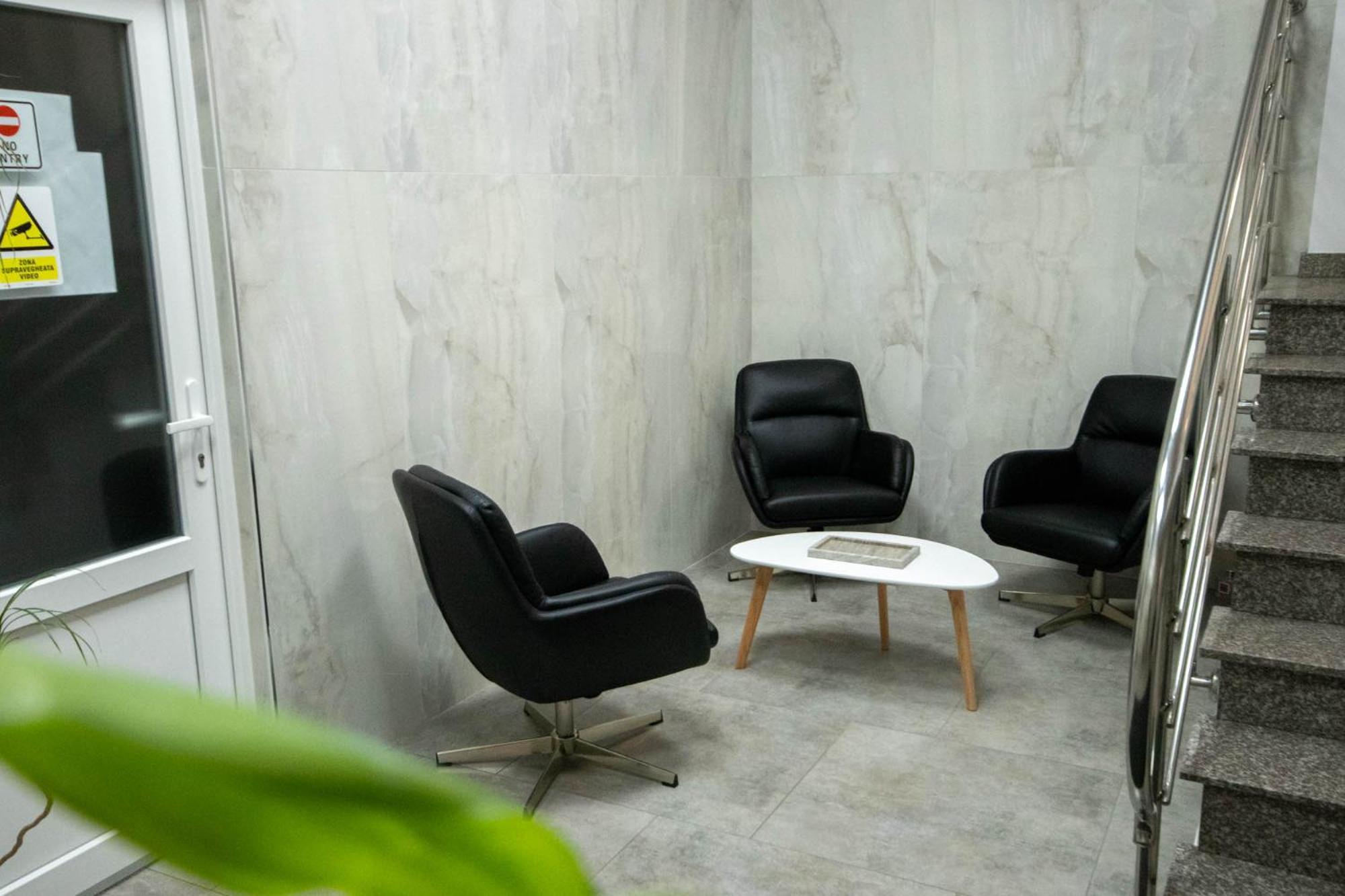 Astar Apartments - Extra Large Rădăuţi Buitenkant foto