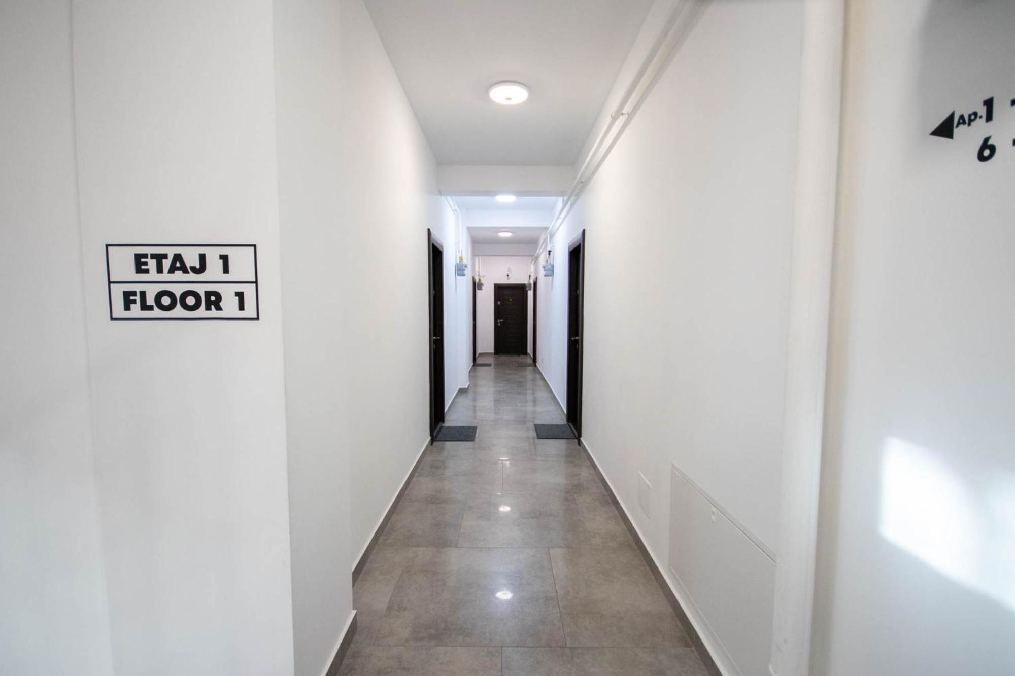 Astar Apartments - Extra Large Rădăuţi Buitenkant foto