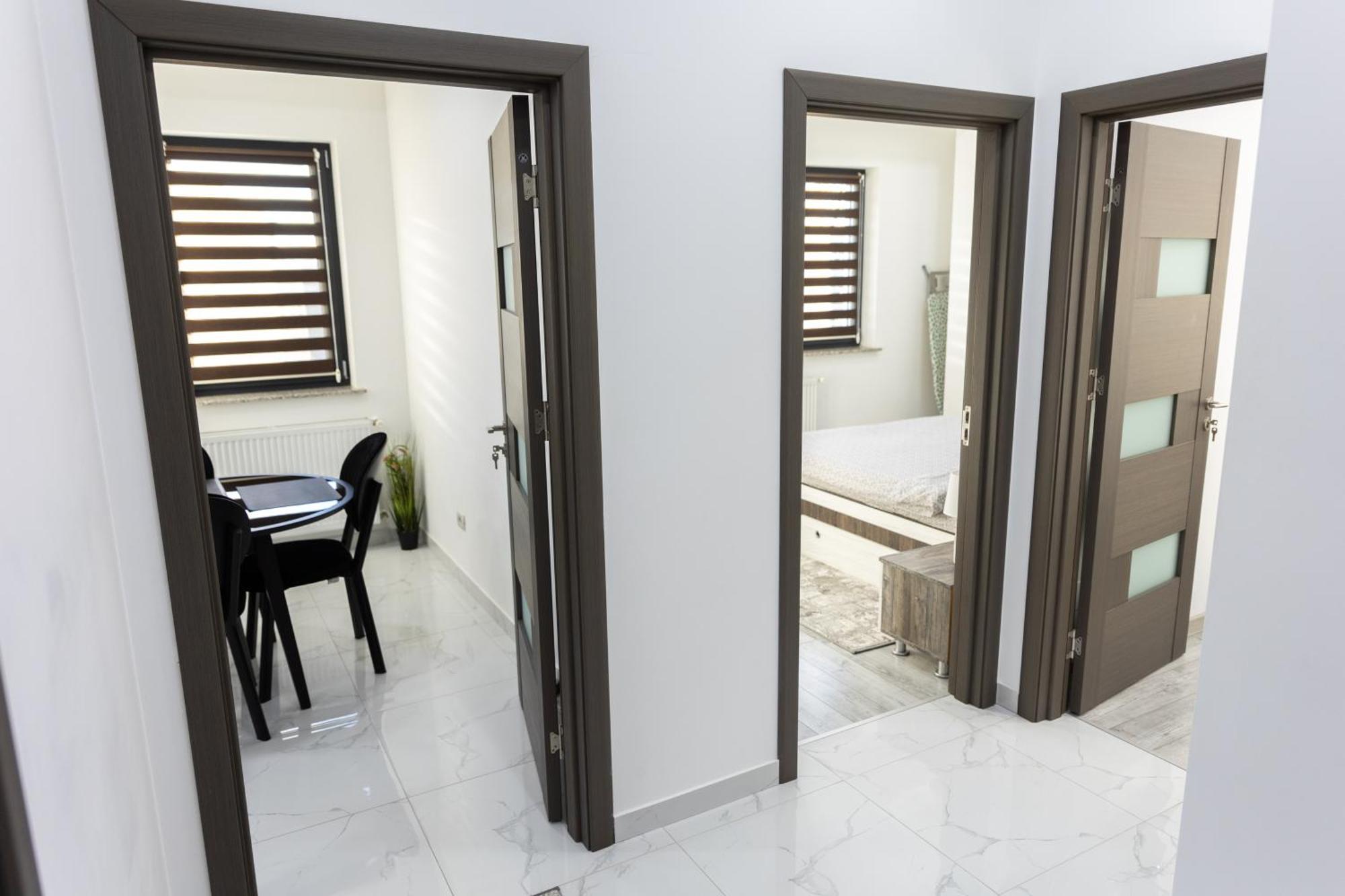 Astar Apartments - Extra Large Rădăuţi Buitenkant foto