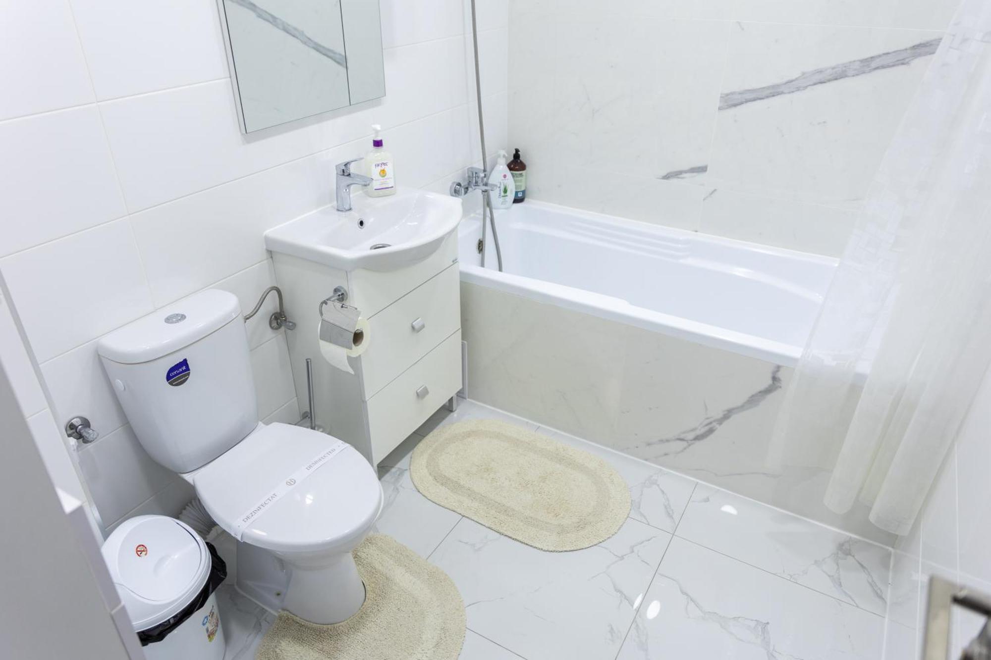 Astar Apartments - Extra Large Rădăuţi Buitenkant foto