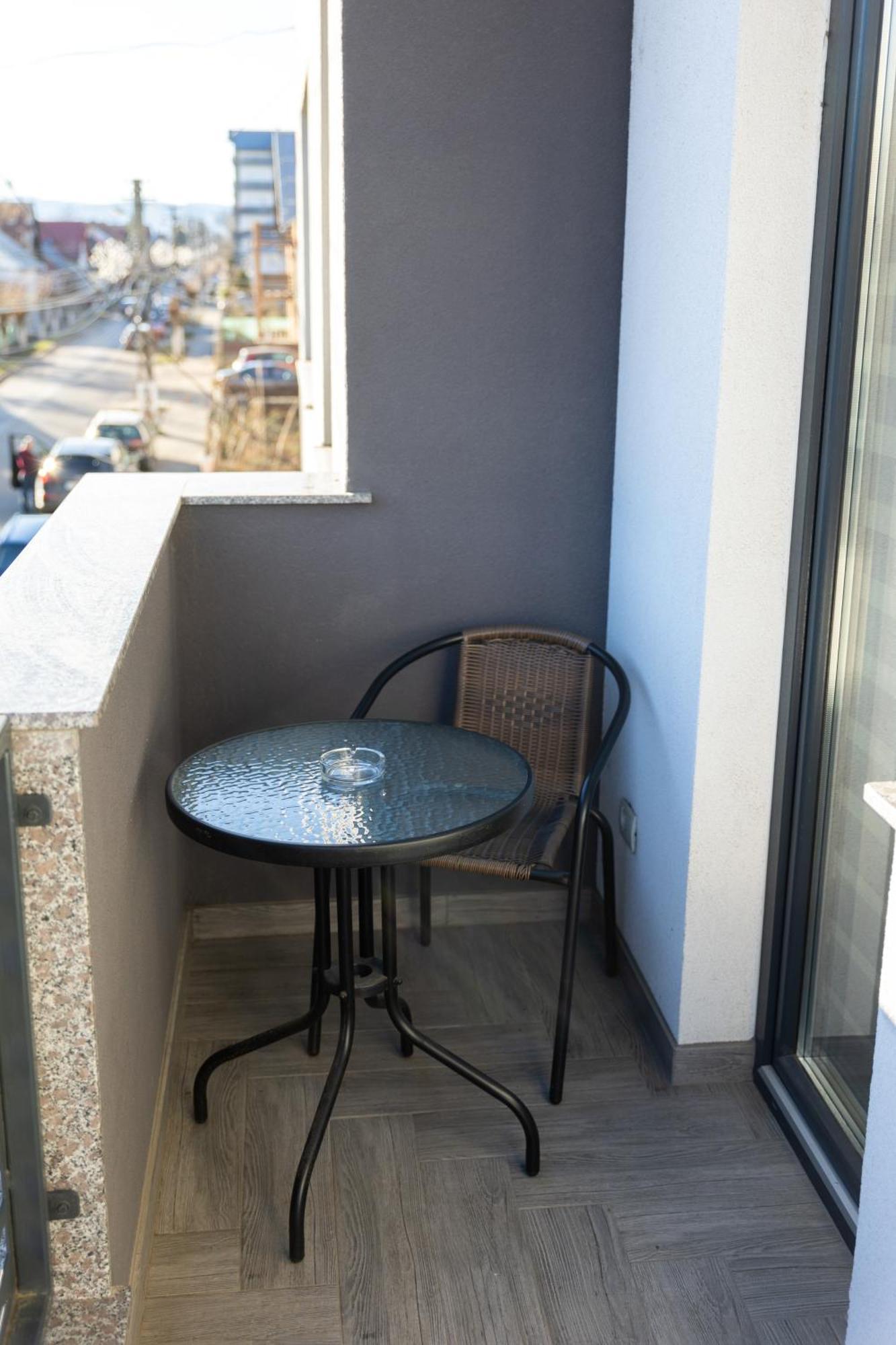 Astar Apartments - Extra Large Rădăuţi Buitenkant foto